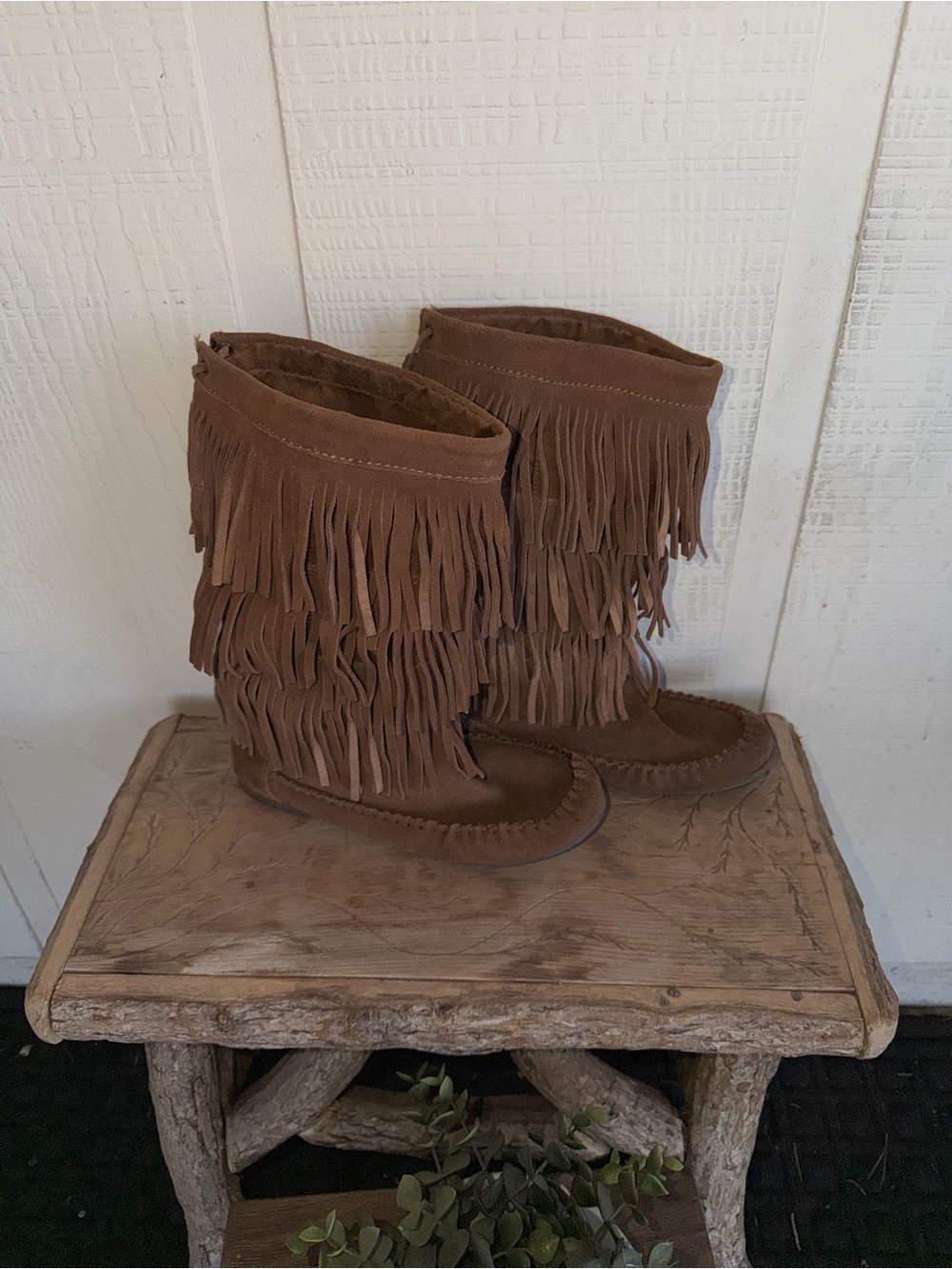 Steve Madden Fringe Suede Moccasin Boots - Brown Sz 7. Great Condition